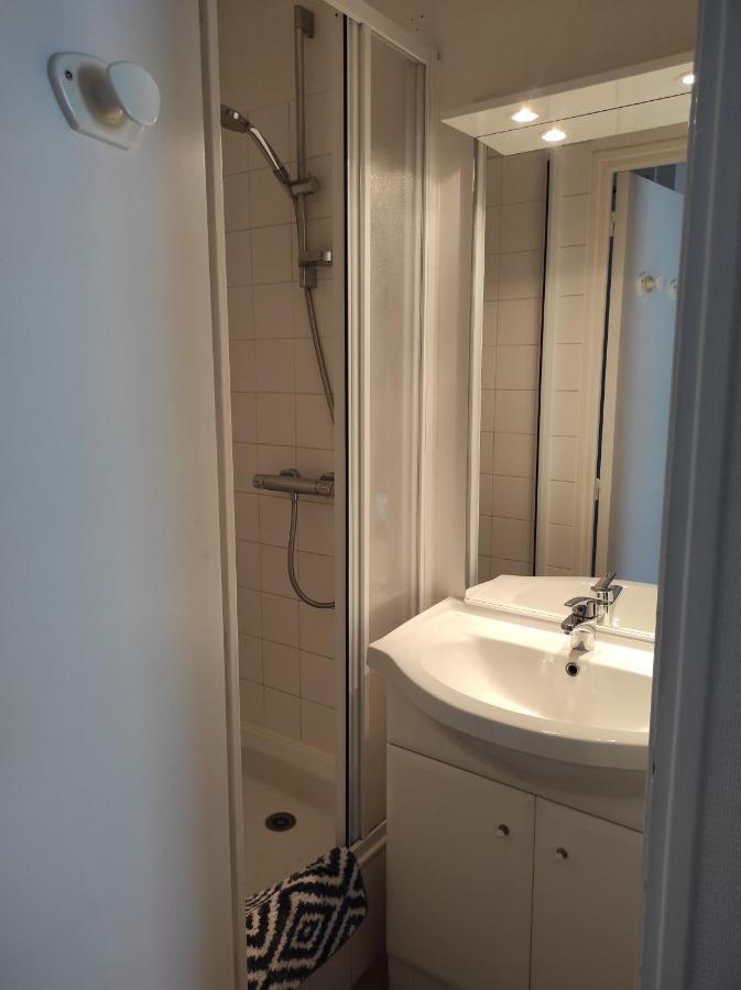 Angers Studio Idealement Situe : 2M Gare, 4M Centre Ville Buitenkant foto